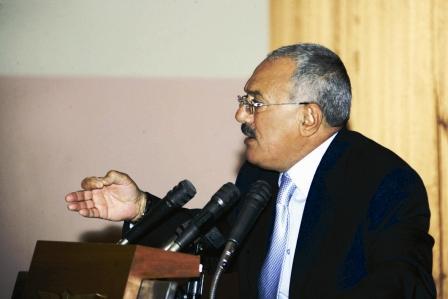 رئيس الجمهورية يلقي كلمته في حفل ملتقى أبناء الشهداء أمس